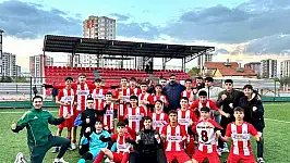 Gültepespor U-16 zirvede