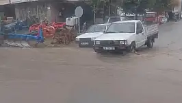 Kayseri'nin o ilçesinde yağmura hazırlıksız yakalandılar!