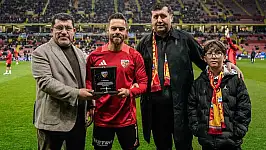 Miguel Cardoso başarısı Kayserispor'da taçlandırıldı