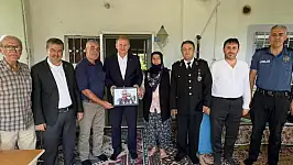Şehit babalarına anlamlı ziyaret
