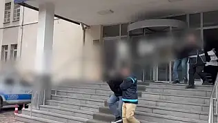 Kayseri'de iş insanına 'uygunsuz görüntülerle' şantaj yapanlar yakalandı!