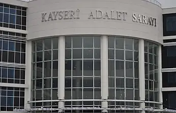 3 çocuğu ile hakim karşısına çıkan kadın otobüs muavinini suçladı