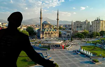 90'lı yılları sallayan isim Kayseri'ye geliyor! Bilet fiyatları 22 bin 500 TL'ye kadar yükseliyor