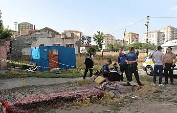 Babayı öldürmüştü! Oğluna saldırı davasından beraat etti