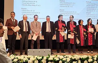 Bakkal Mehmed'in oğlu Kayseri'nin sevilen profesörünün kızı Avukat oldu