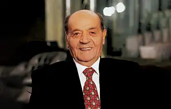 'Ben Kayserili Topuksuz İzzet'im': O rest yıllar sonra yeniden gündemde