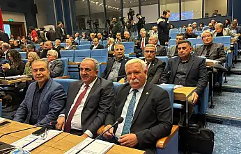 Büyükşehir Belediye Meclisi'nde CHP CHP'ye karşı