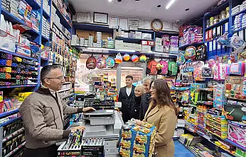 CHP yönetimi esnafı dinledi! 'Çarşı pazarda yaprak kımıldamıyor'