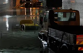 Dikkat! İstanbul'u sel vurdu, Kayseri'de meteorolojik beklenti vahim..