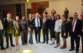 Eğitim İş 20. yaşını Cumhuriyetin 102. yılı ile birlikte kutladı