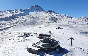 Erciyes'te kar kalınlığı bakın ne kadar oldu?