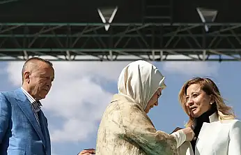 Erdoğan'ın Kayseri Meydanında rozet taktığı isim Yeni Parti'ye mi geçiyor?
