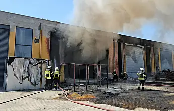 Flaş! Kayseri'de fabrika yangını