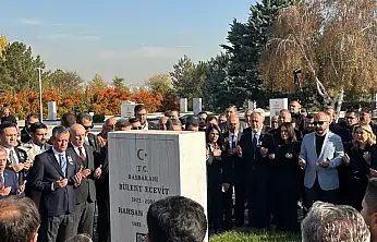 Genç, Karaoğlan'ı unutmadı