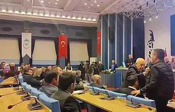 Kayseri Büyükşehir Belediye Meclisi'nde 'kırlangıç' gerginliği! Büyükkılıç: Bugün as bugün yine toplatırım!