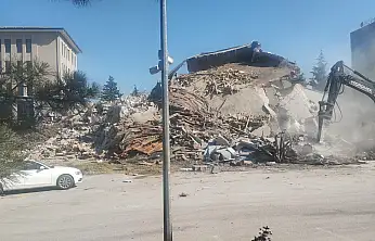 Kayseri'de 54 yıllık Müdürlük binası yok oldu!