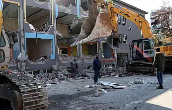 Kayseri'de 6 Şubat depremlerinde hasar almıştı! Okul için yeni gelişme