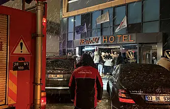 Kayseri'de 8 katlı otelde yangın