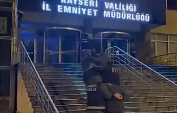 Kayseri'de akılalmaz zehir sevkiyatı! Zehri beze emdirip oraya gizlemişler