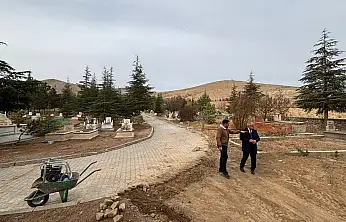 Kayseri'de Başkan mesaiye 'mezarlık' ile başladı!