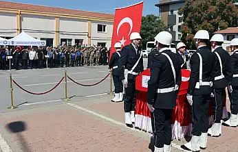 Kayseri'de görev yapan polis için tören düzenlendi! Oğlundan son veda