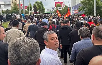 Kayseri'de görevden aldığı isimlerden Özgür Özel'e tam destek