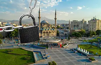 Kayseri'de günde 4 esnaf kepenk kapattı!