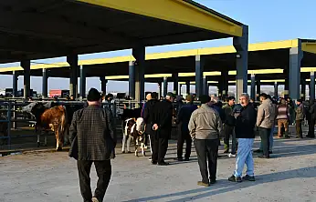 Kayseri'de hareketli sabah! Güne pazarlıkla başladılar