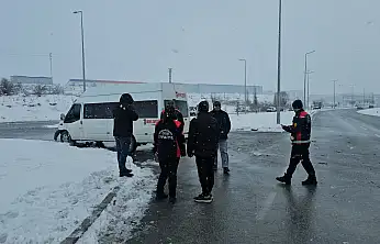 Kayseri'de işçi servisi ile tır çarpıştı! Çok sayıda yaralı var