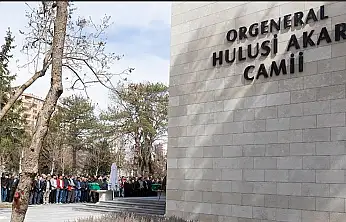 Kayseri'de kızının düğününde kalp krizi geçiren işadamı vefat etti