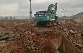 Kayseri'de köprü çöktü