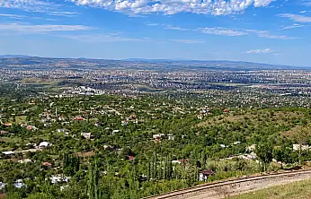 Kayseri'de milyonluk bağlar satışa çıkıyor!