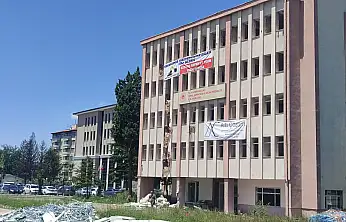 Kayseri'de Müdürlük binasında yıkım başladı! Bir dönem sona eriyor