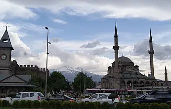 Kayseri'de o saate dikkat! Cumhuriyet Meydanı'nda yürüyüş var