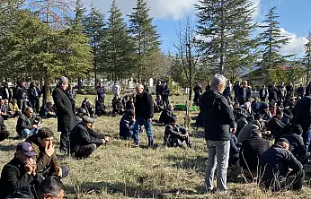 Kayseri'de öldürülen kadın memleketinde toprağa verildi