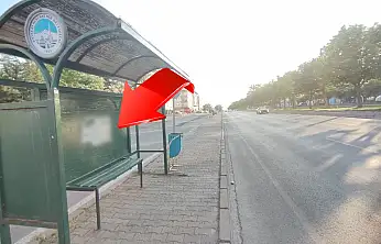Kayseri'de otobüs duraklarına sprey boya ile bakın ne yazdılar?