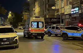Kayseri'de sokak ortasında bıçaklı saldırı: 1 ölü, 1 yaralı