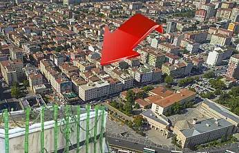 Kayseri'de sokak ortasında mezar var!