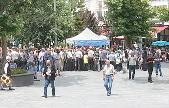 Kayseri'de ücretsiz dağıtıldı, vatandaşlar akın etti, kuyruklar oluştu