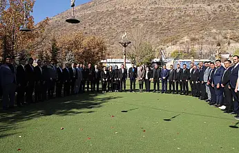 Kayseri'de ülkücüler kozlarını paylaştı