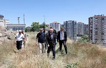 Kayseri'deki üniversitede genişleme kararı! Araziyi gezdiler
