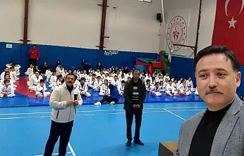 Kayseri'deki öğrenciler Vali'ye bakın nasıl seslendi?