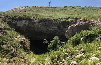 Kayseri'deki tepenin altından şehir çıktı! Tümünü kaplıyor