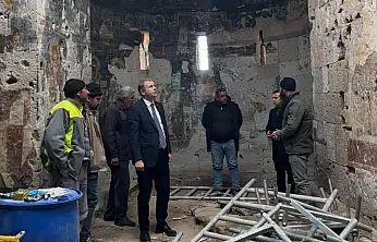 Kayseri'nin 'şanslı' Kaymakamı bin 700 yıllık kiliseyi inceledi!