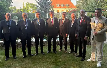 Kayseri'nin ünlü iş adamları Prag'da görüldü! Kayserili isim ağırladı