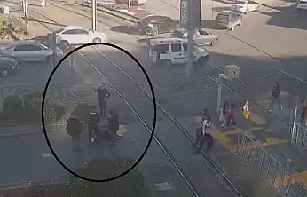 Kayseri polisinden örnek davranış: Ambulans gelene kadar başında beklediler