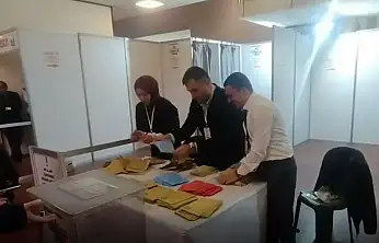 Kayseri Ticaret Odası'nda sandık açıldı, oylar sayılmaya başladı