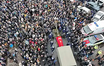 Kayseri'de şehide son görev! Binlerce kişi katıldı