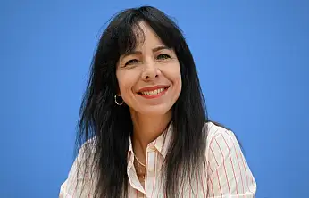 Kayserili Elif Eralp'in Başbakanlık yolunda kriz! Yeni açıklama geldi