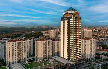 Kayserili iş insanı 26 katlı lüks otelini satışa çıkardı!